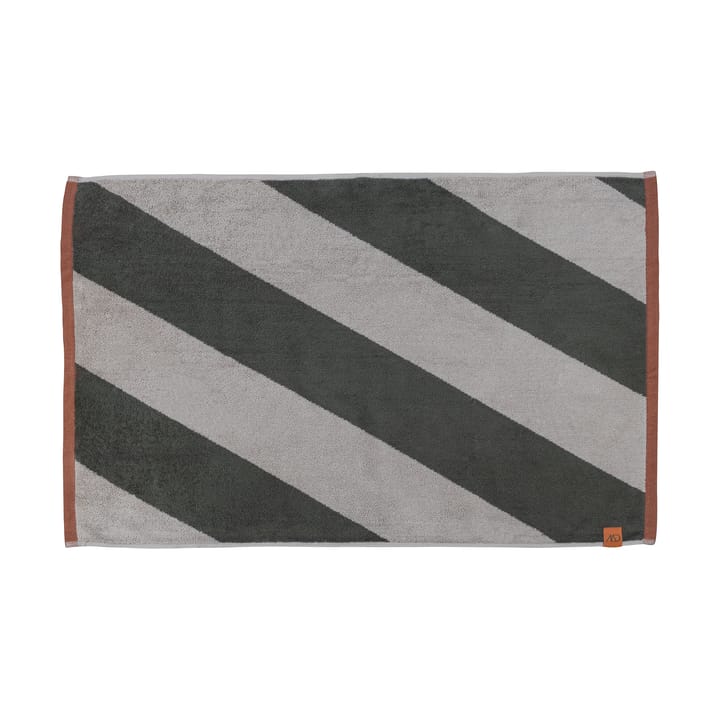 Diagonal bademåtte 50x80 cm - Dark olive - Mette Ditmer