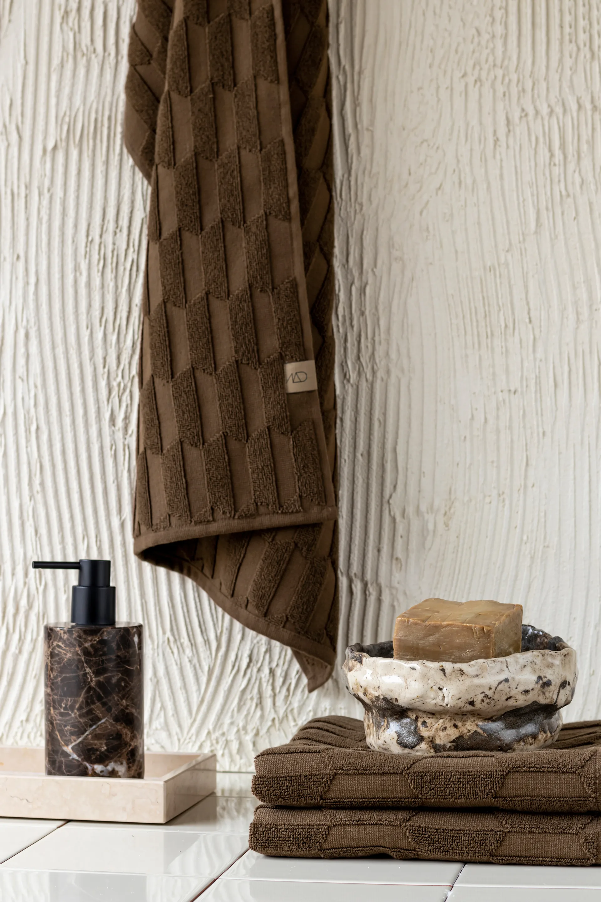 Geo håndklæde 50x95 cm, Chocolate Mette Ditmer