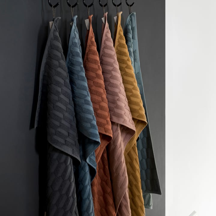 Geo håndklæde 50x95 cm, Slate blue Mette Ditmer