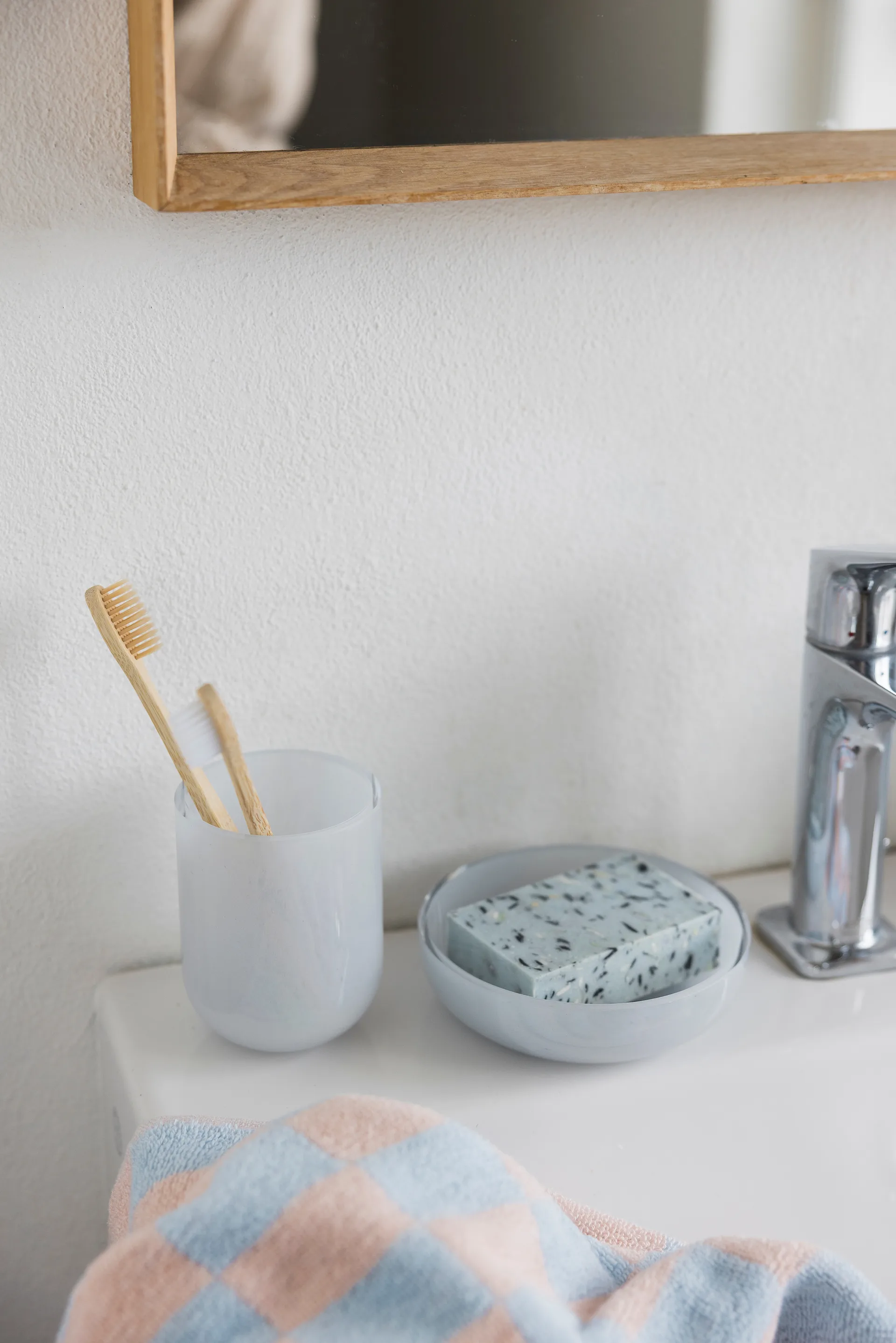 Opal tandbørsteholder, Light blue Mette Ditmer