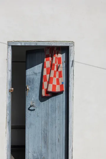 Retro gæstehåndklæde - Dark orange, 50x90 cm - Mette Ditmer