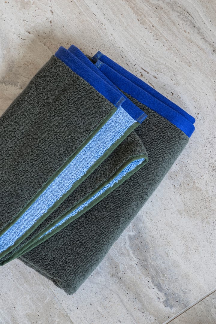 Soft badehåndklæde 70x133 cm, Dark olive-light blue Mette Ditmer