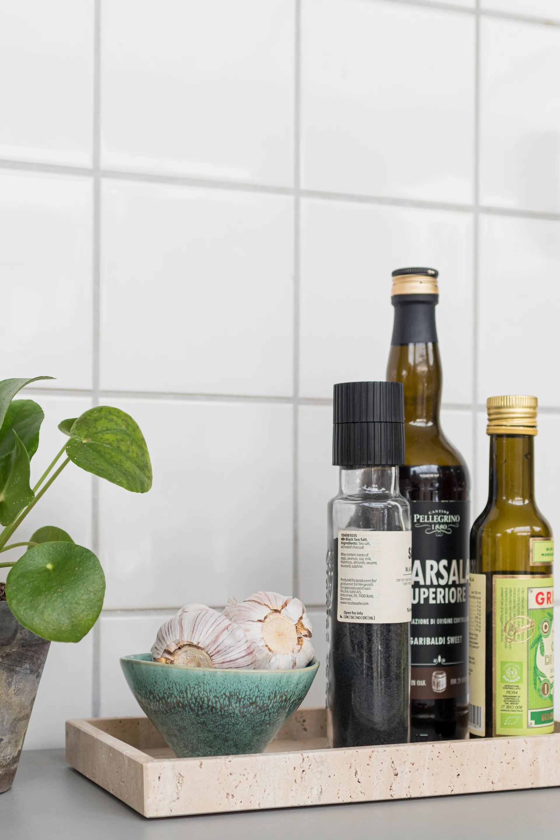 Travertine dekorationsbakke 16x31 cm, Linen Mette Ditmer