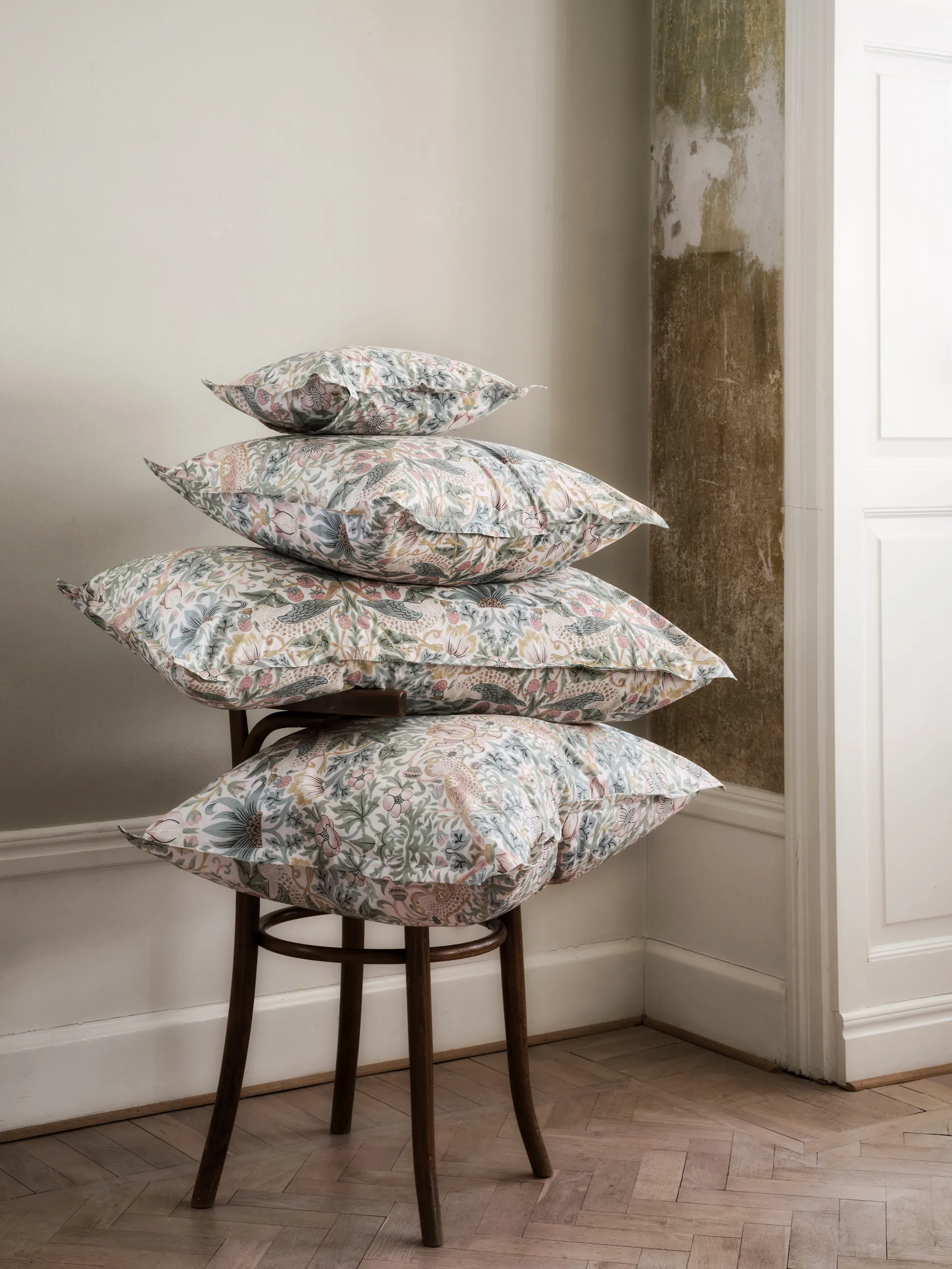 Morris & Co. Strawberry Thief Dynebetræk, Grøn, 140x220 cm Mille Notti