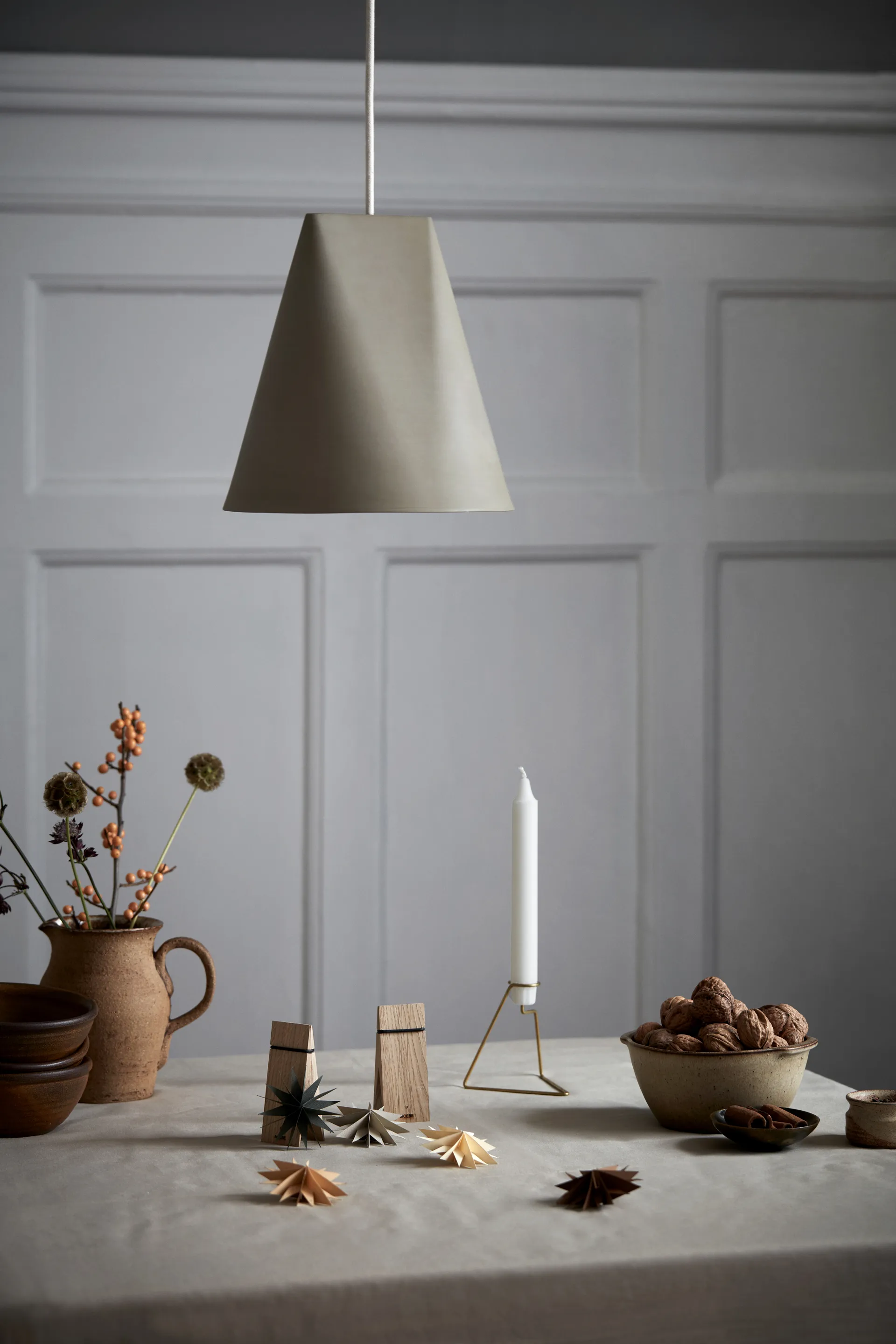 Loftslampe keramik 23x23,5 cm, Olive MOEBE