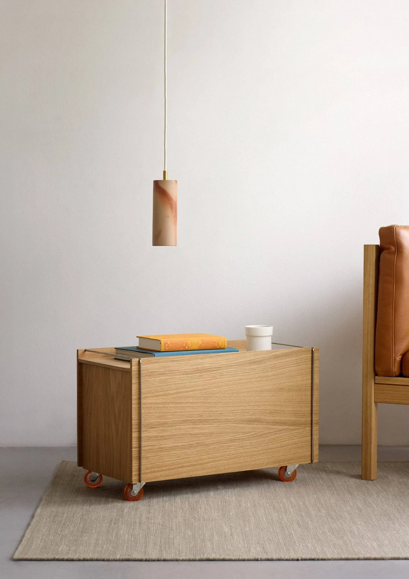 Moebe opbevaringsboks, Røget eg-rustfrit stål, med hjul, 33x60x31 cm MOEBE