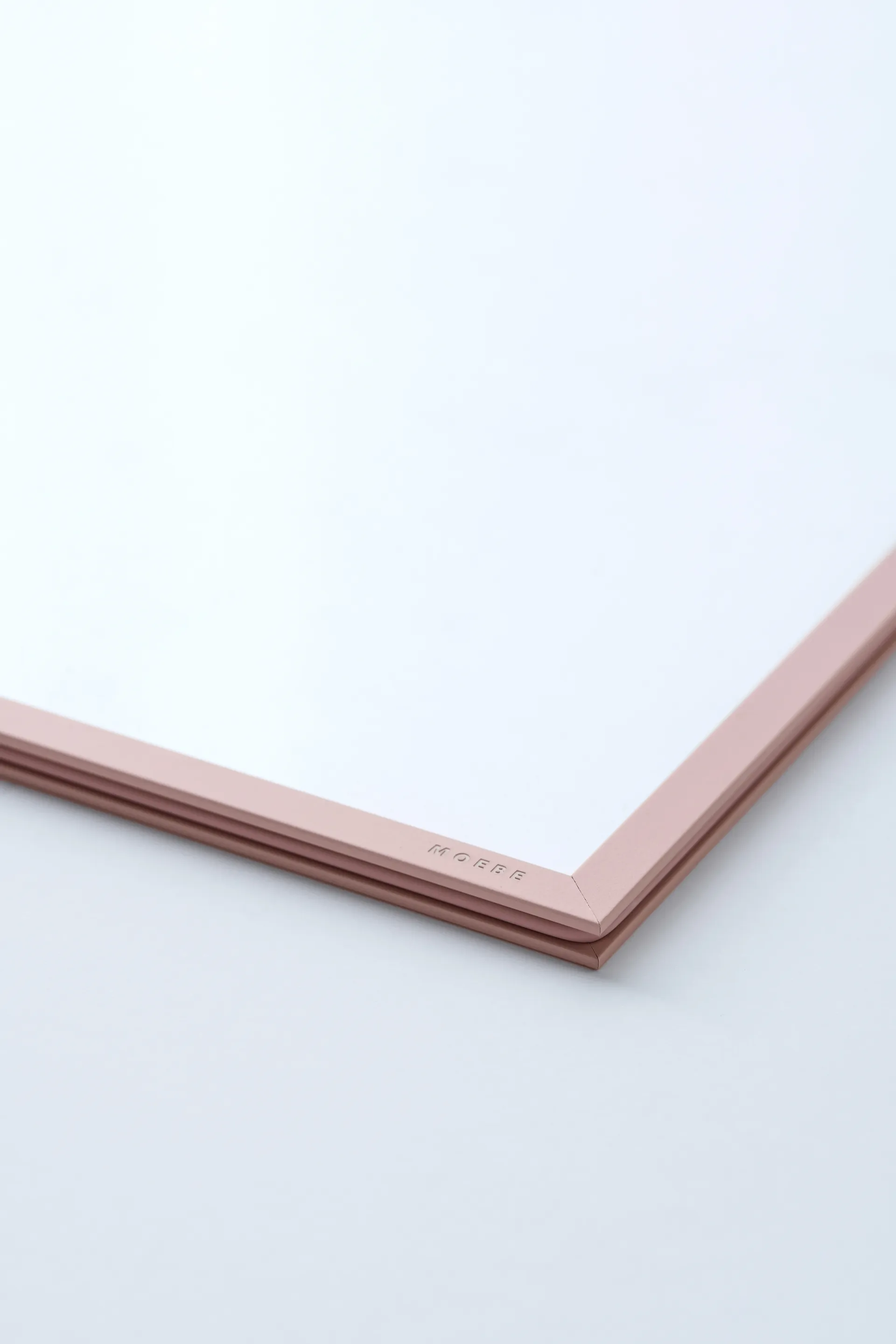 Moebe ramme A3 31,3x43,6 cm, Transparent/Pink MOEBE
