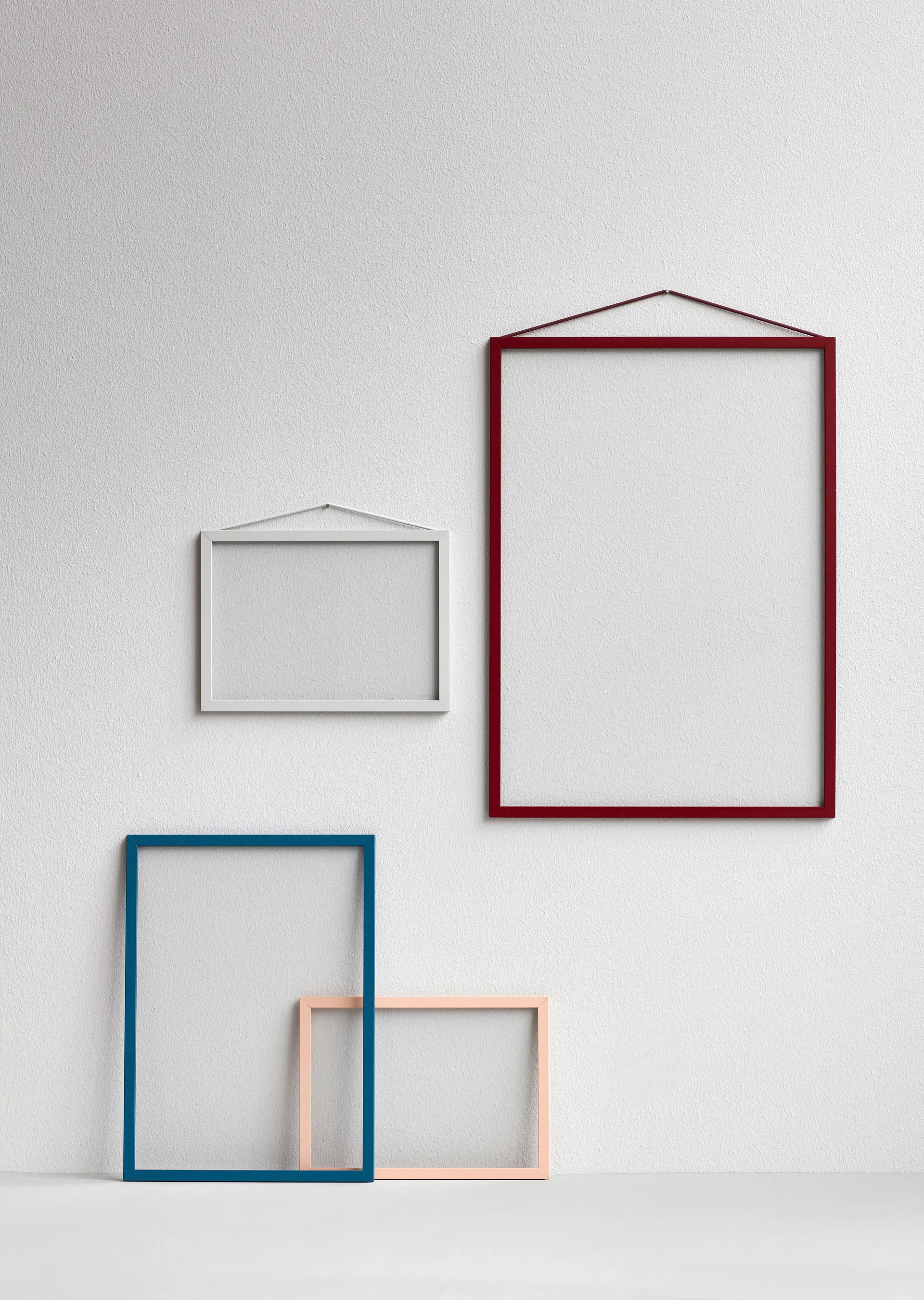 Moebe ramme A3 31,3x43,6 cm, Transparent/Red MOEBE