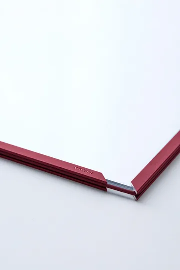 Moebe ramme A4 22,6x31,3 cm - Transparent/Red - MOEBE