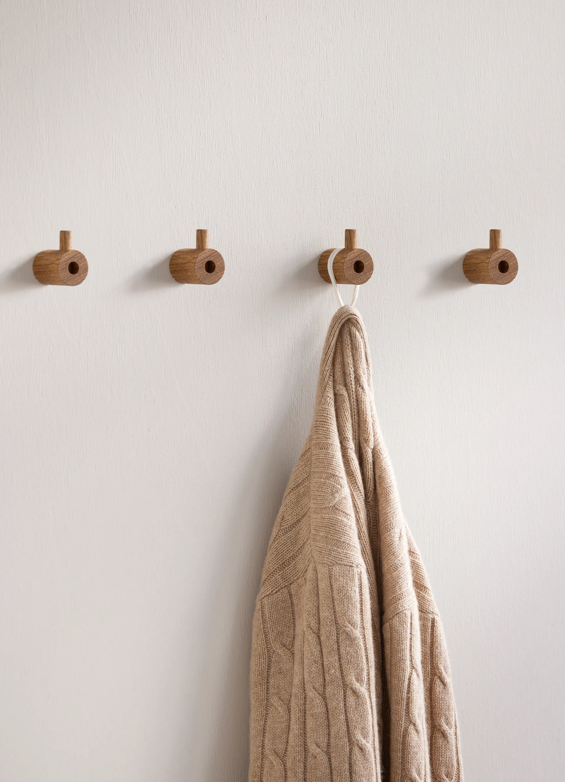 Moebe wooden wall hook krog, Eg MOEBE