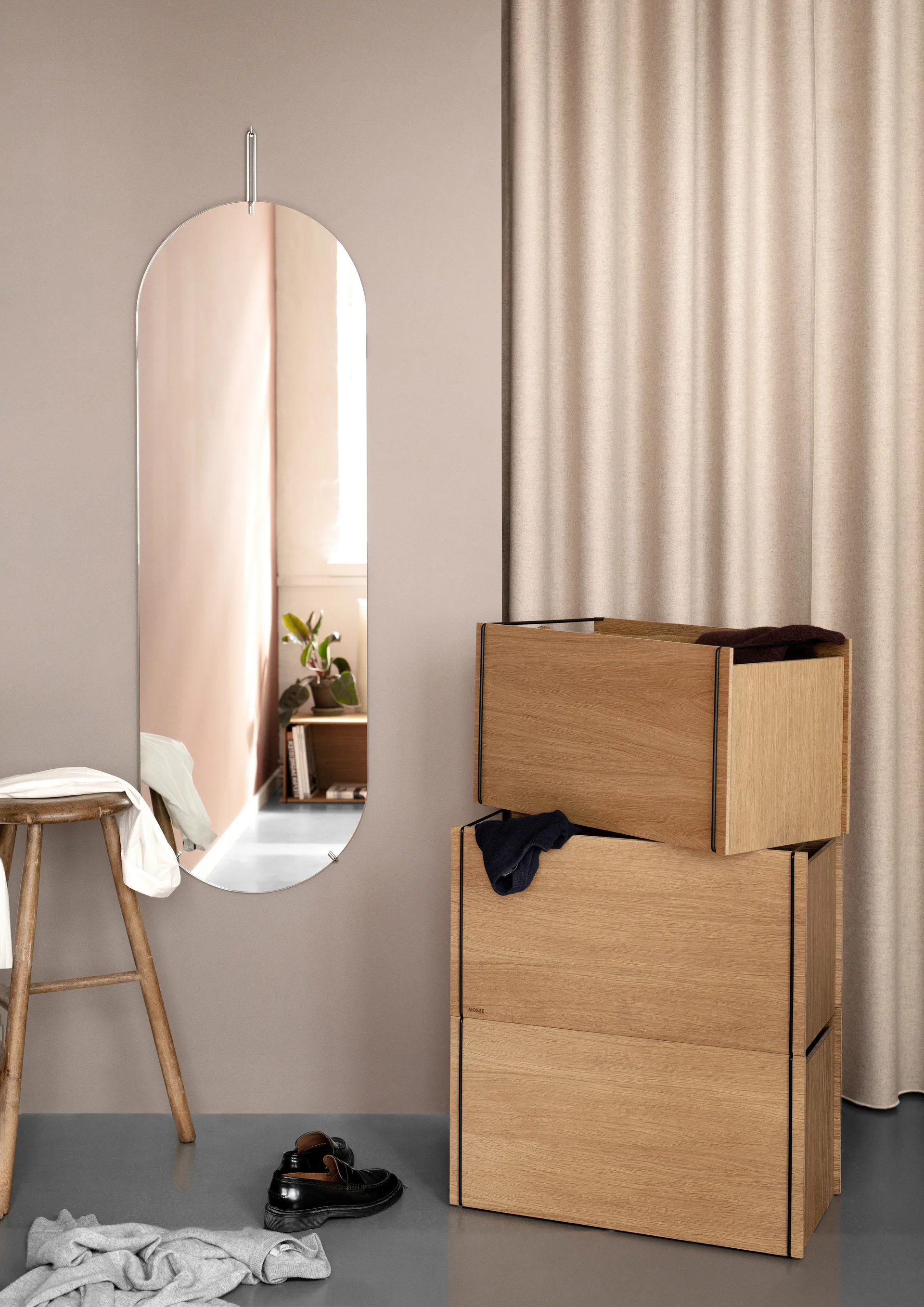 Opbevaringskasse eg 33x60 cm, Wood/Black MOEBE