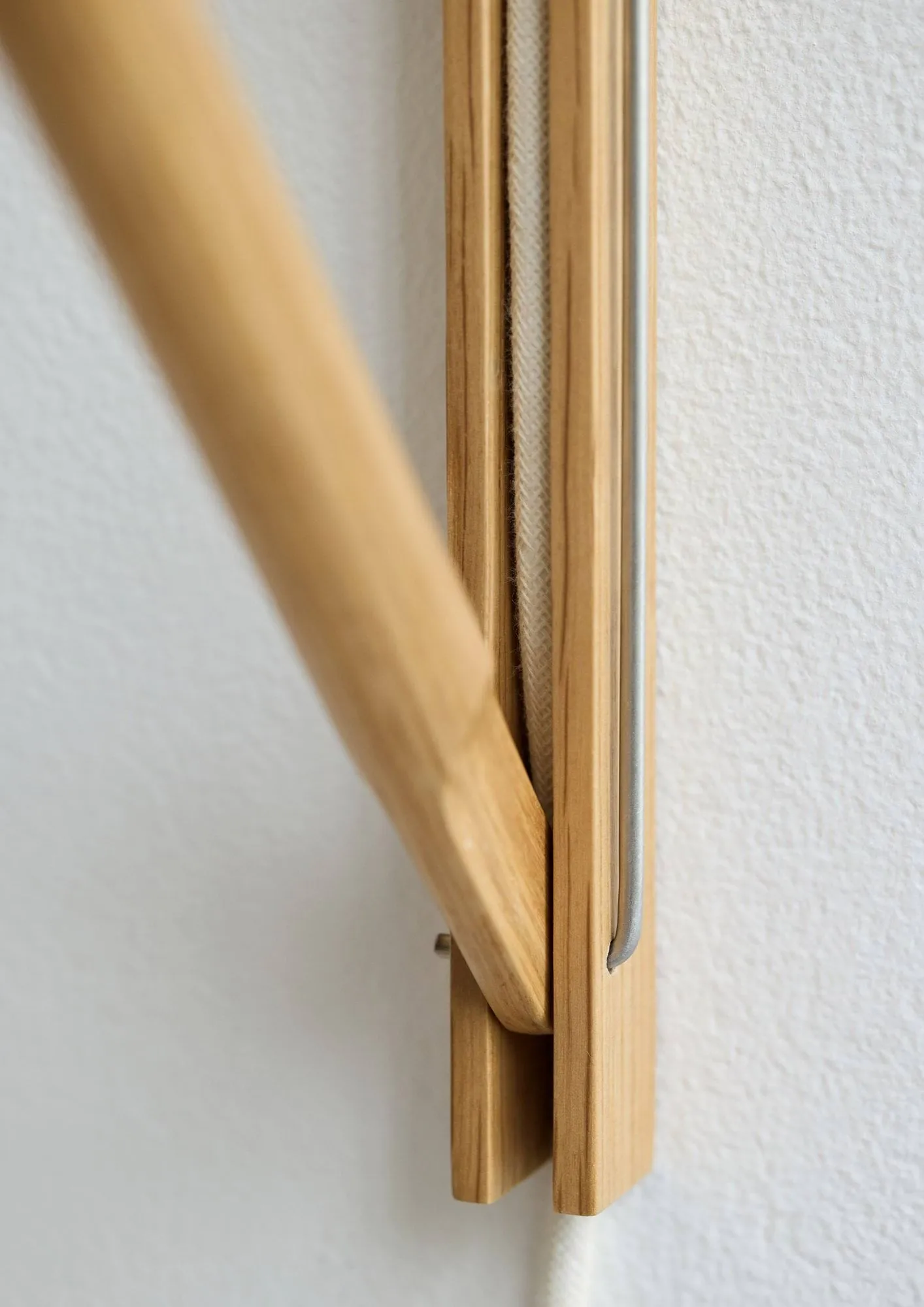 Suspended Wall Lamp, Eg-hvid MOEBE