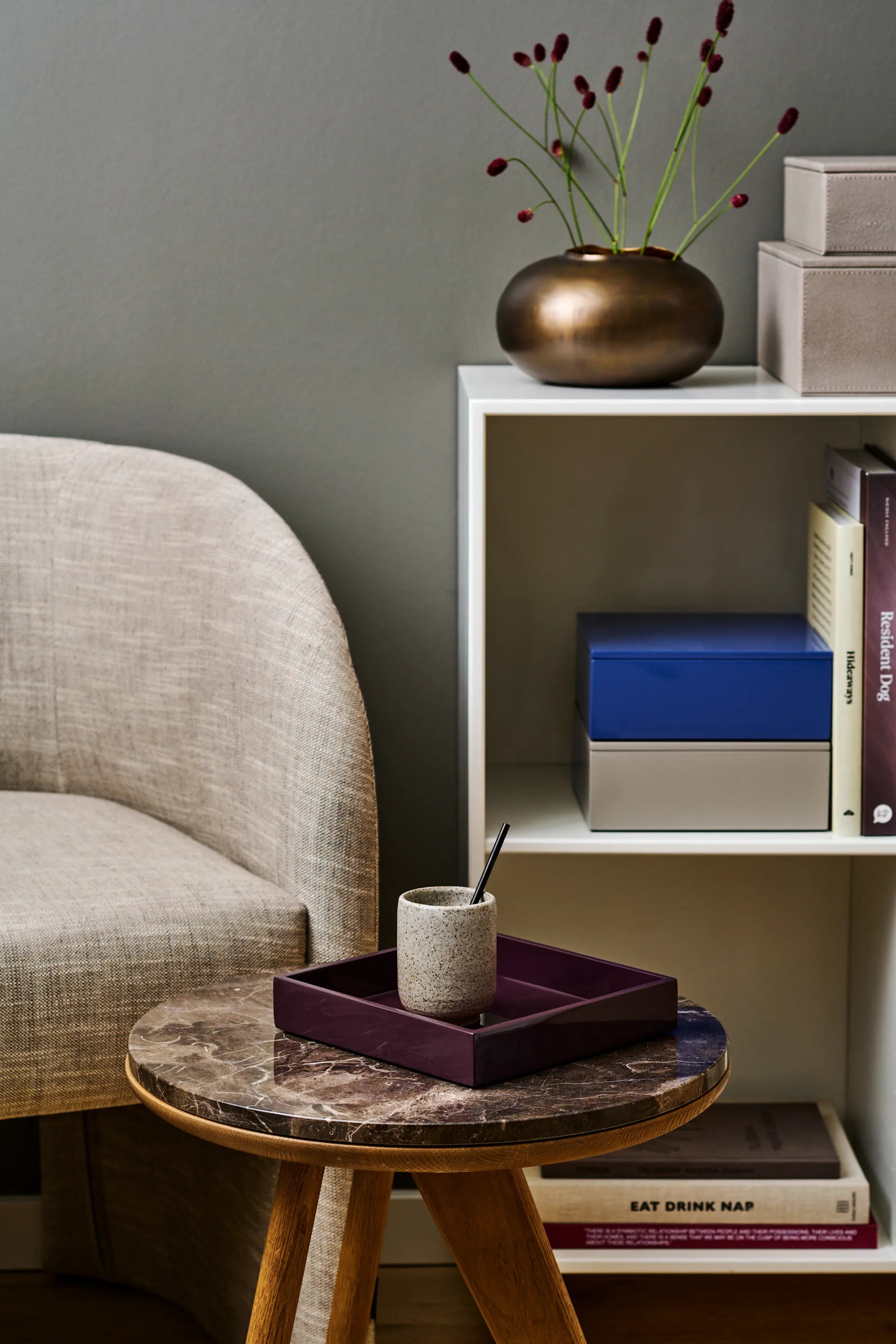 Lux lakeret opbevaringsboks 19x19x7 cm, Ultramarin Mojoo