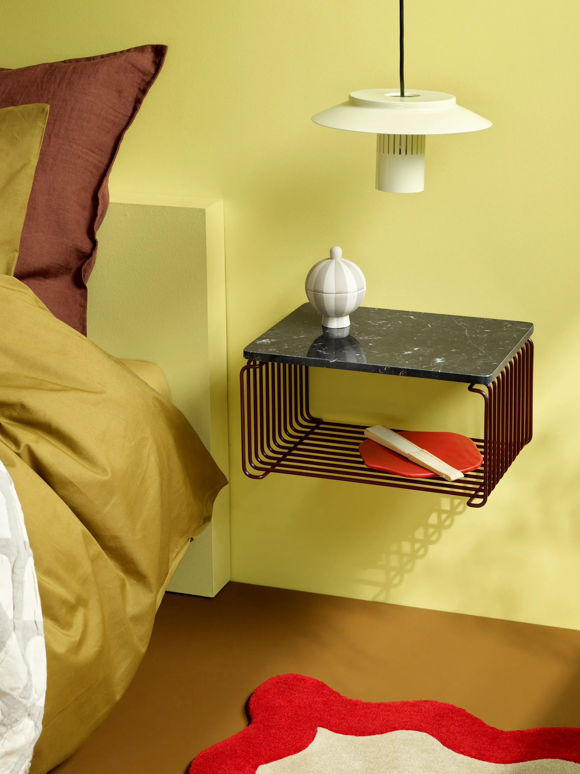 Panton Wire bordplade 34,8x25,7 cm, Black marmor Montana