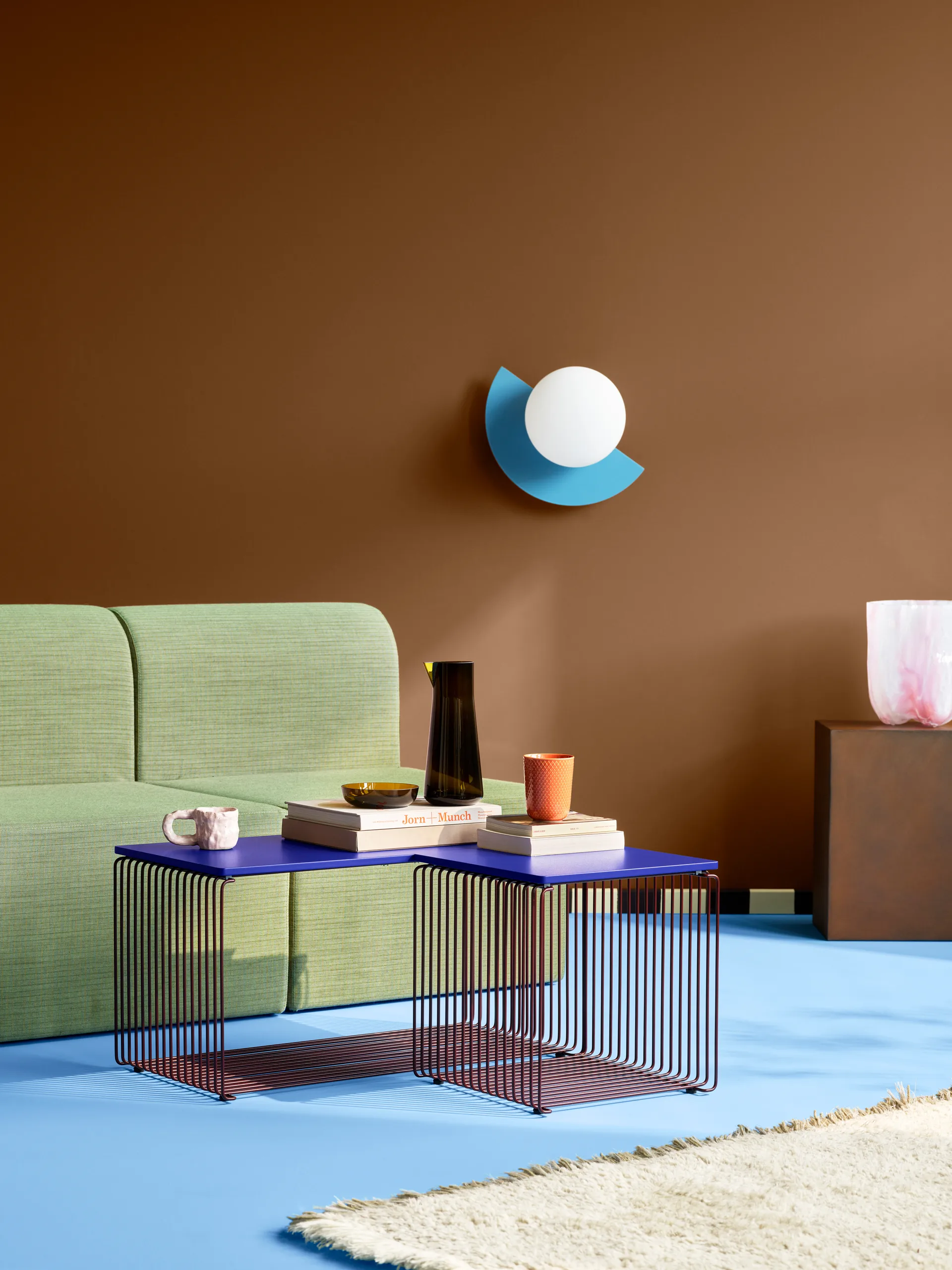 Panton Wire bordplade 70,1x34,8 cm, Monarch Montana