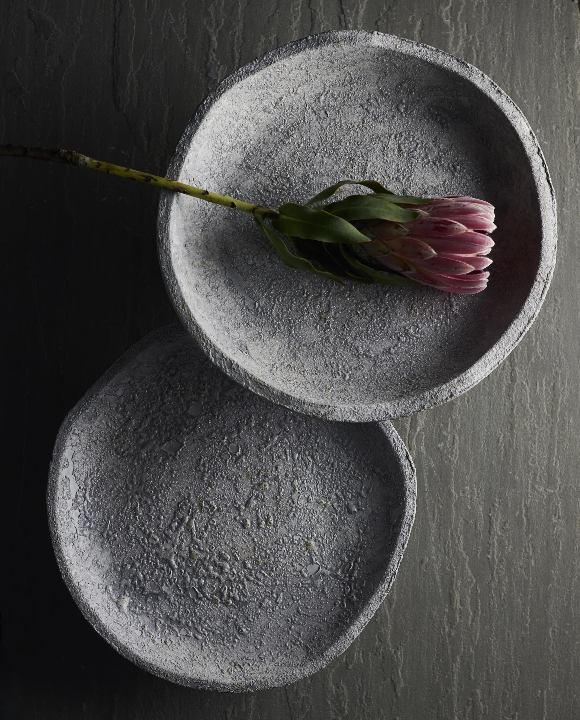 Luna bakke, Grey, Ø34×8 cm MUUBS