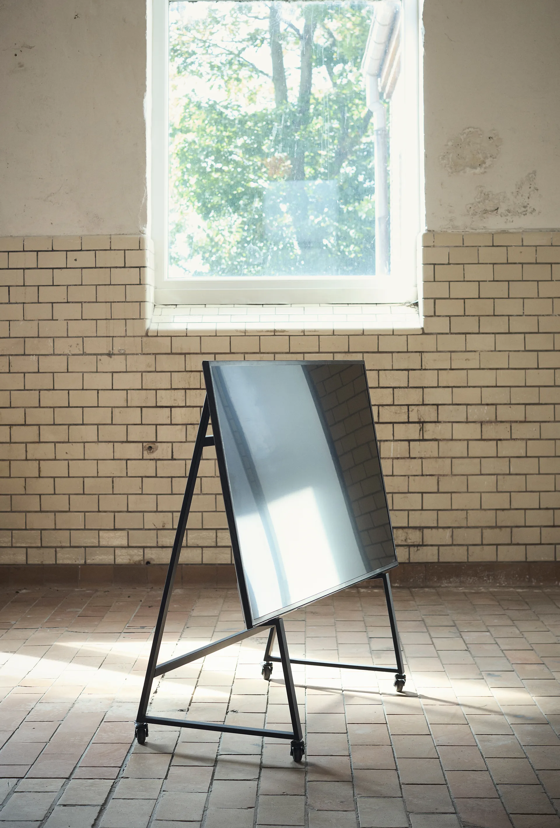 Tenji tv-stativ, Black MUUBS