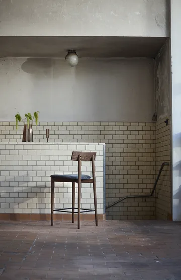 Tetra barstol - Granitfarvet stof-mørkolieret eg - MUUBS