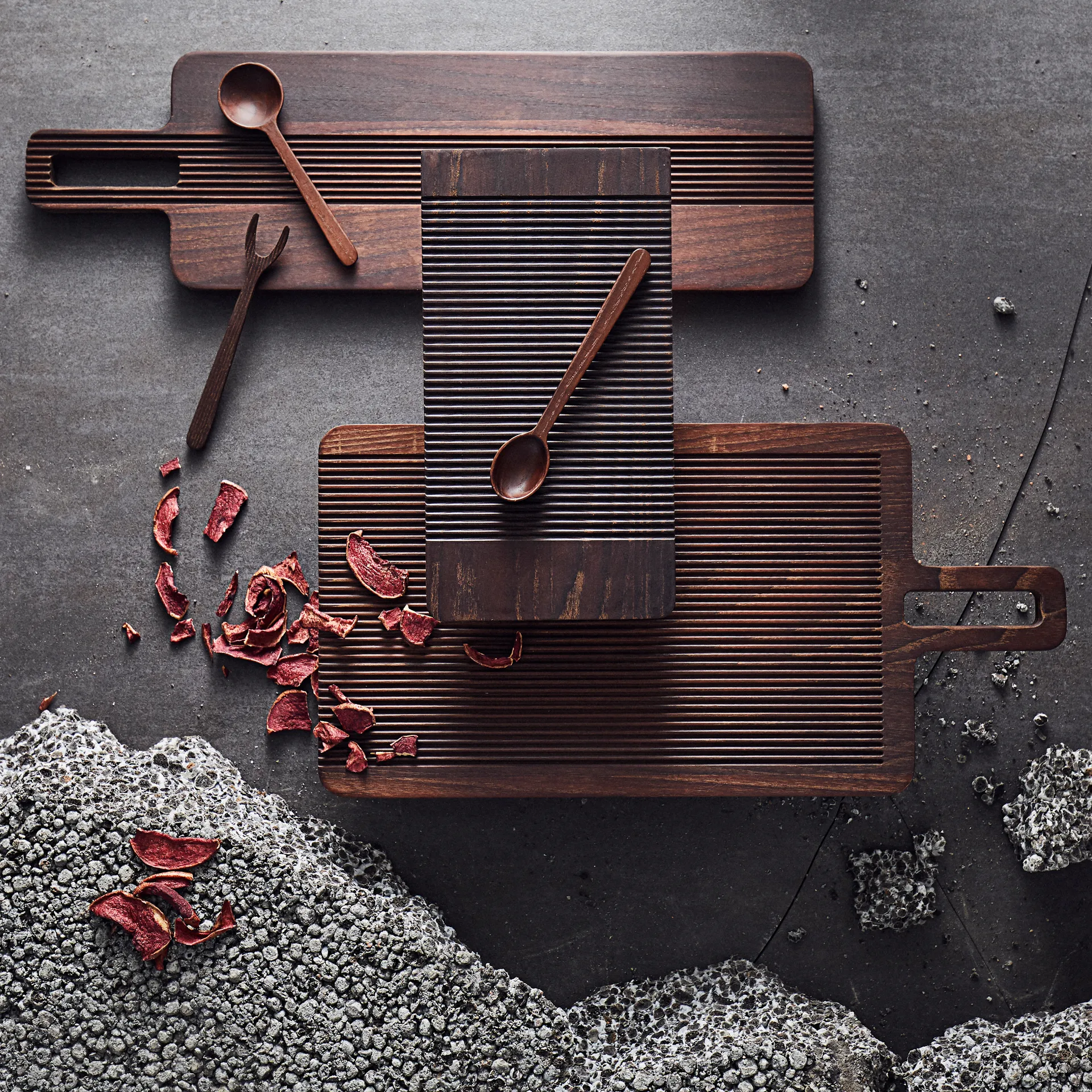 Yami skærebræt til brød 22x44 cm, Brun MUUBS