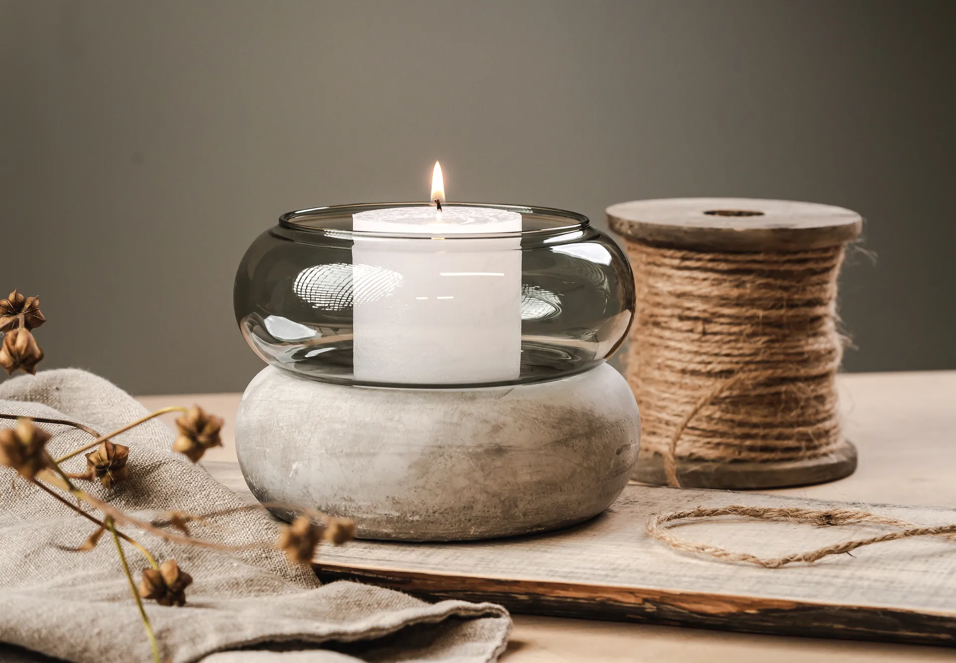 Bagel vase/fyrfadsstage 22 cm, Grå Muurla