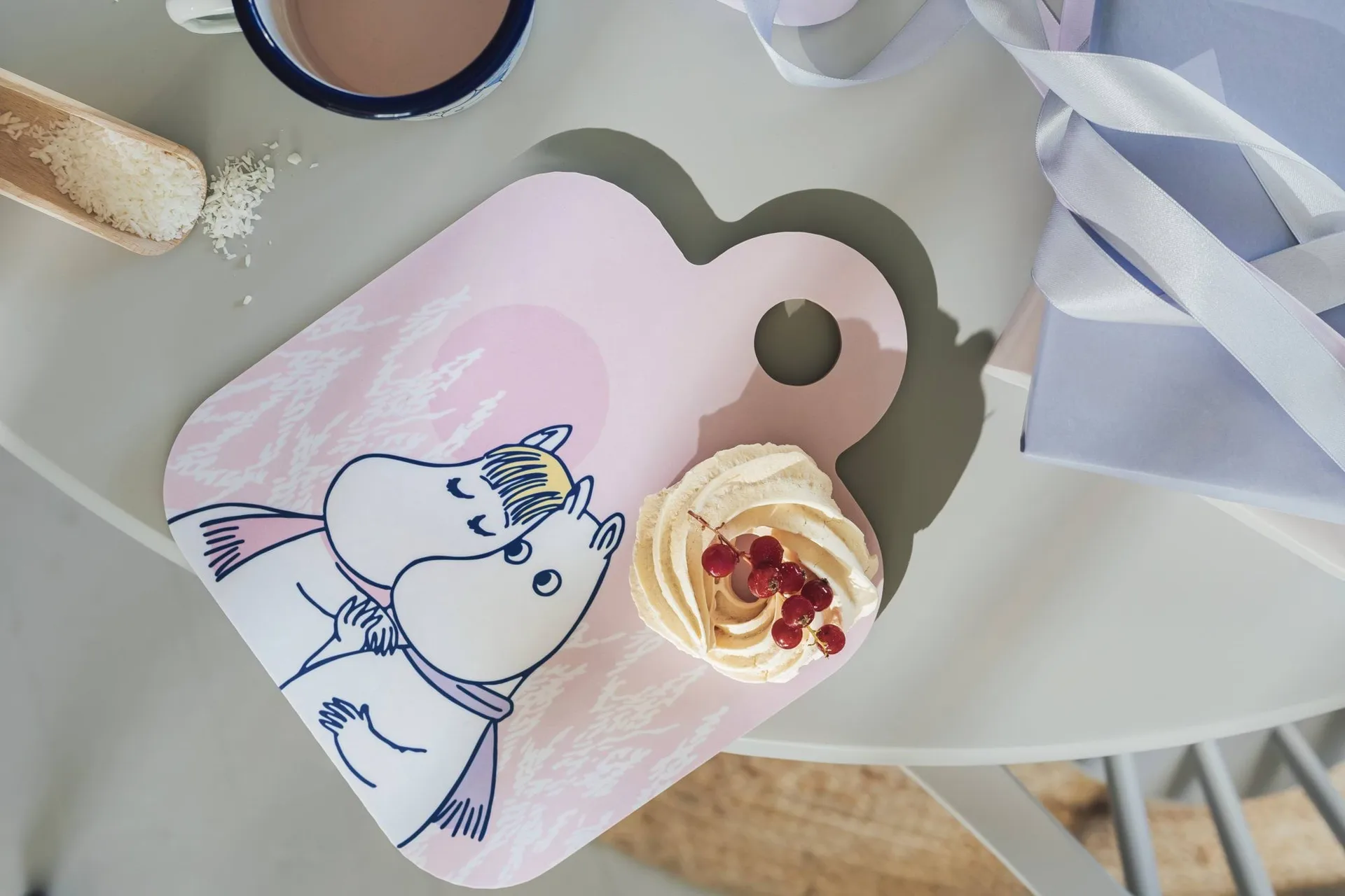 Frosty Day Mumin Chop & Serve bakke, 20x25 cm Muurla
