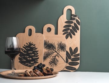 Nordic Chop &amp; Serve bakke 21x31 cm - The Pine Cone/The Birch Leaf - Muurla