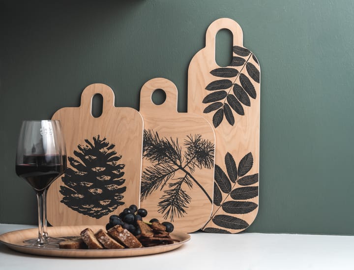 Nordic Chop &amp; Serve bakke 21x31 cm - The Pine Cone/The Birch Leaf - Muurla