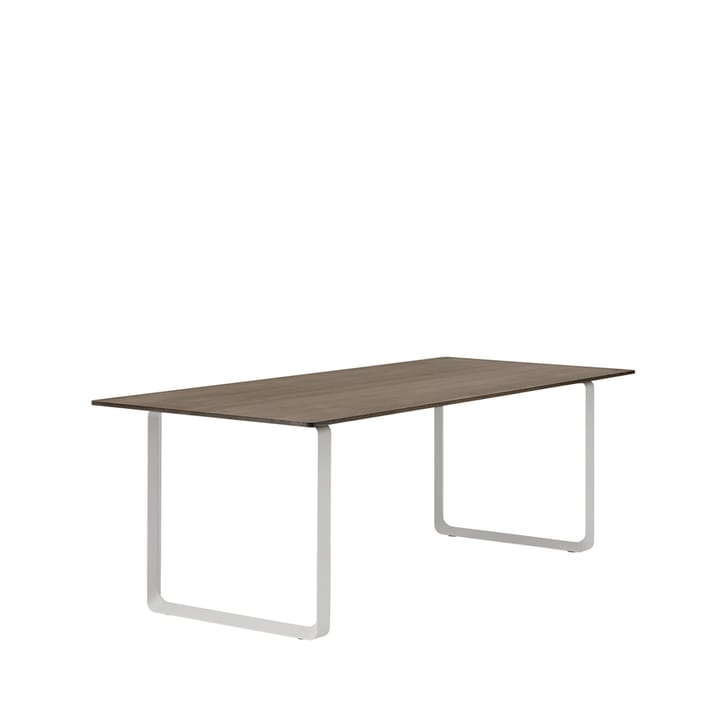70/70 spisebord 225x90 cm, Solid Smoked Oak/Grey Muuto