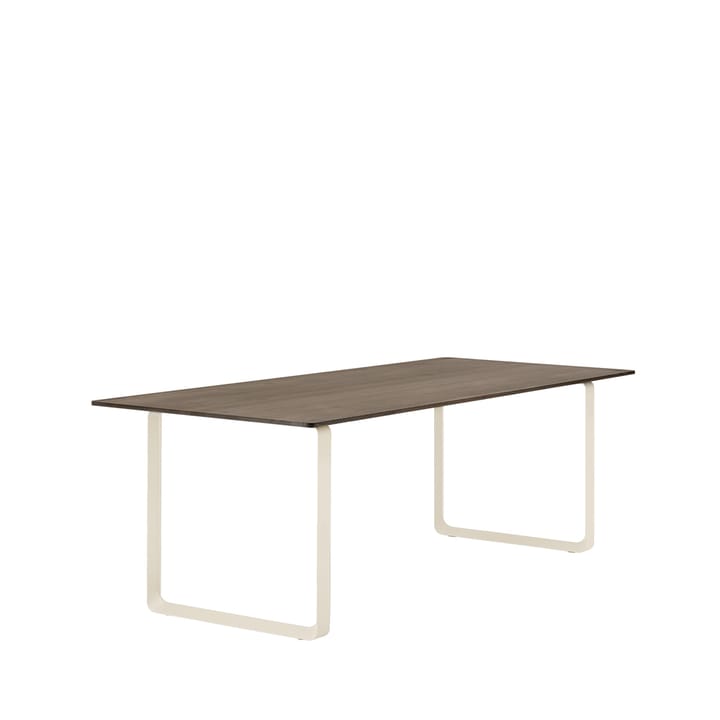 70/70 spisebord 225x90 cm, Solid Smoked Oak/Sand Muuto