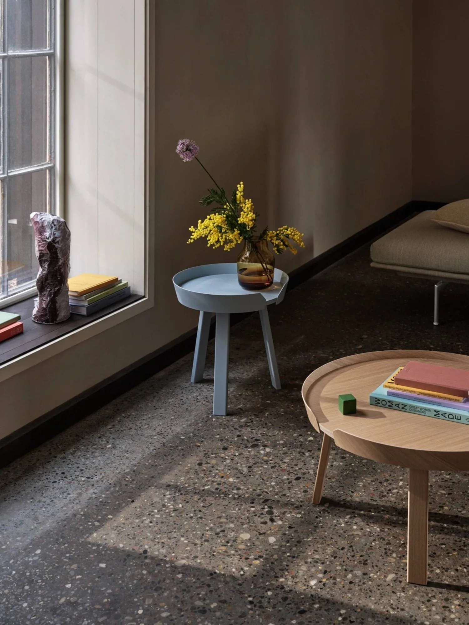 Around bord lille, Oak Muuto