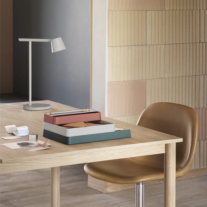 Arrange Desktop bakke 12x25 cm, Copper brown Muuto