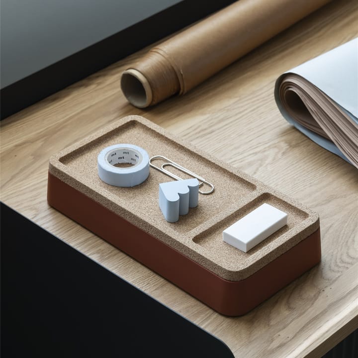 Arrange Desktop bakke 12x25 cm, Copper brown Muuto
