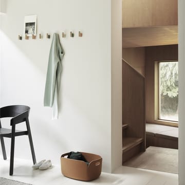 Attach tøjknag 2-pak - Oak/Dark green - Muuto