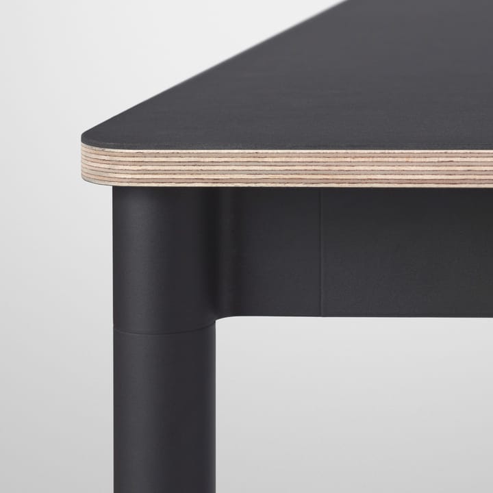 Base spisebord - oak, hvidt stel, krydsfinérkant, 140x80 cm - Muuto