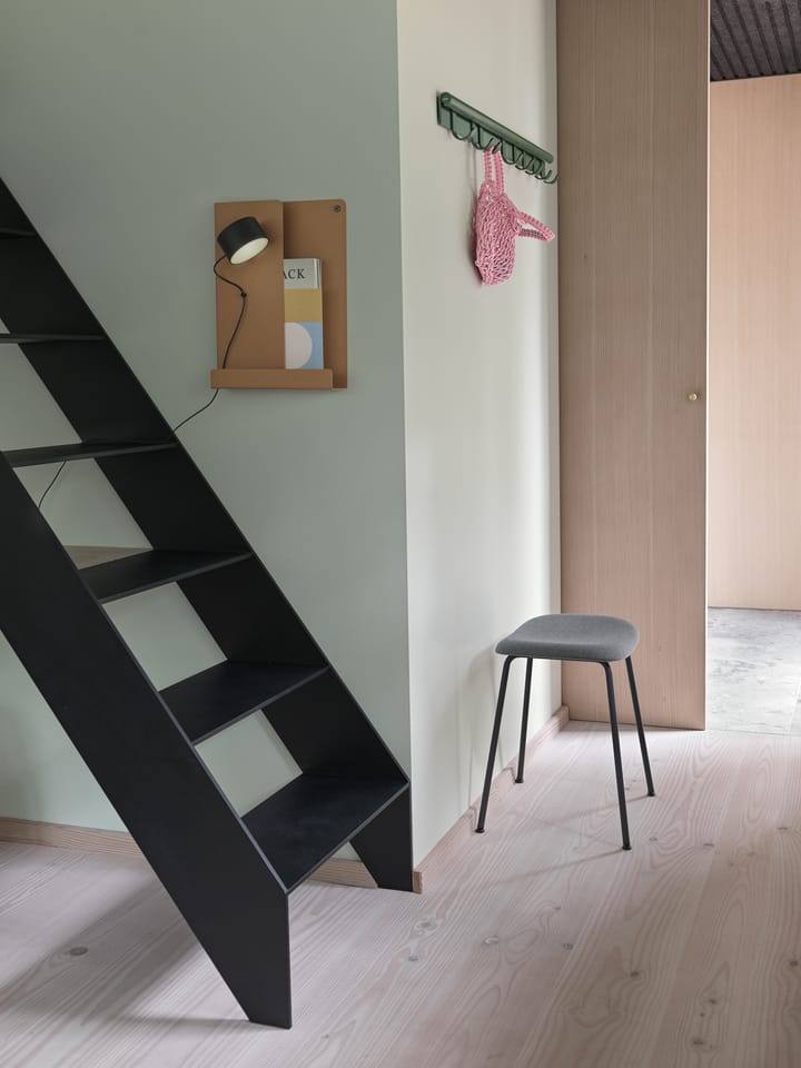 Coil knagerække 100 cm, Dark green Muuto