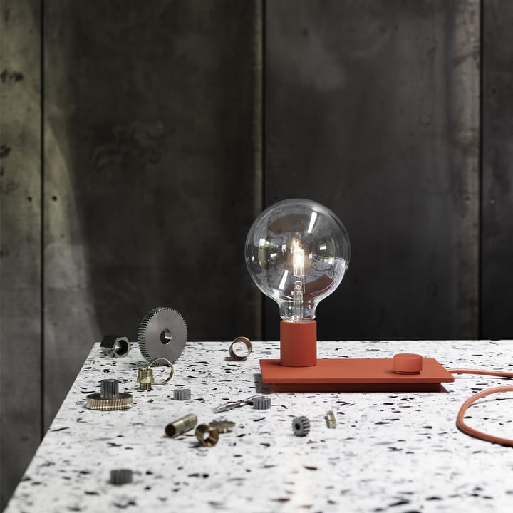 Control bordlampe, rød Muuto