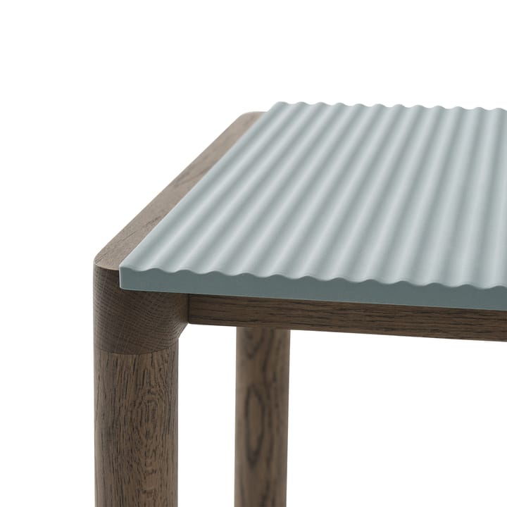 Couple 1 Wavy sofabord 40x84x40 cm, Pale blue/Dark oiled oak Muuto