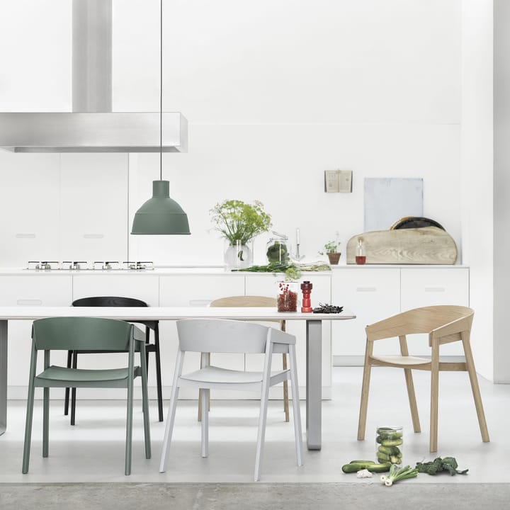 Cover Stol, egetræ Muuto