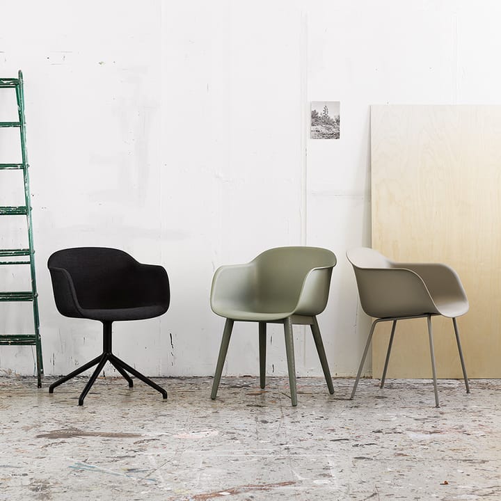 Fiber karmstol tube base, Remix 452, grey Muuto
