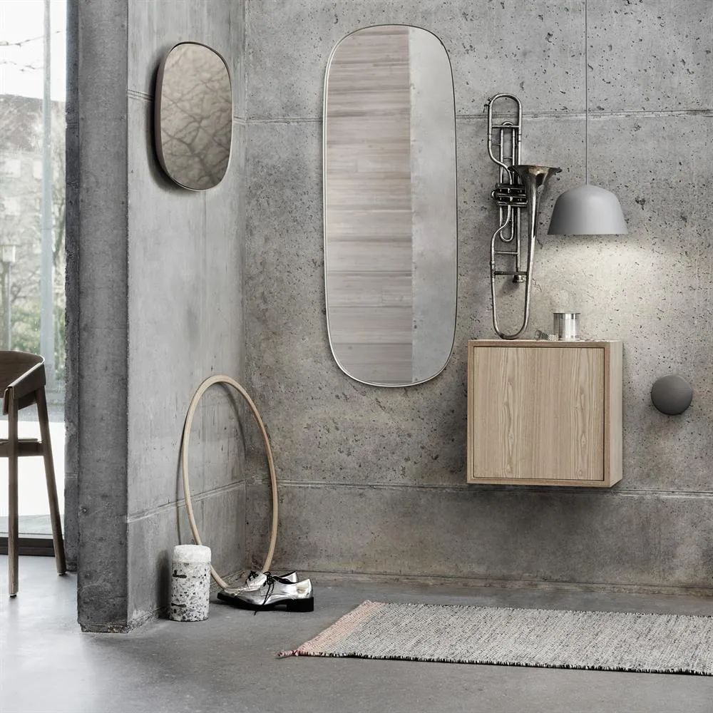 Framed spejl, Taupe, 59x44 cm Muuto