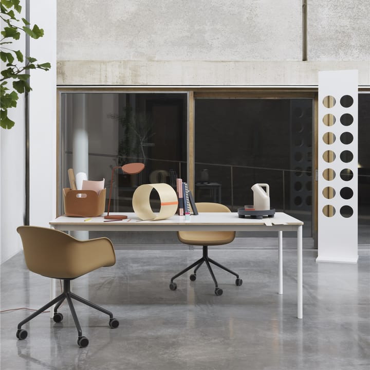 Leaf bordlampe, Copper brown Muuto