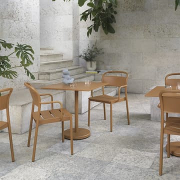 Linear steel armchair armstol - Burnt orange - Muuto
