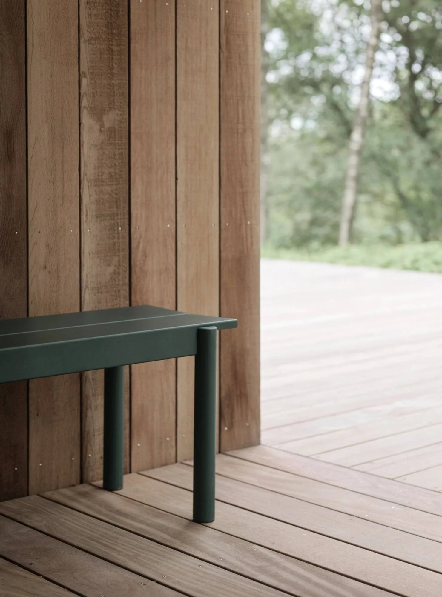 Linear steel bench bænk 110x34 cm, Dark green Muuto