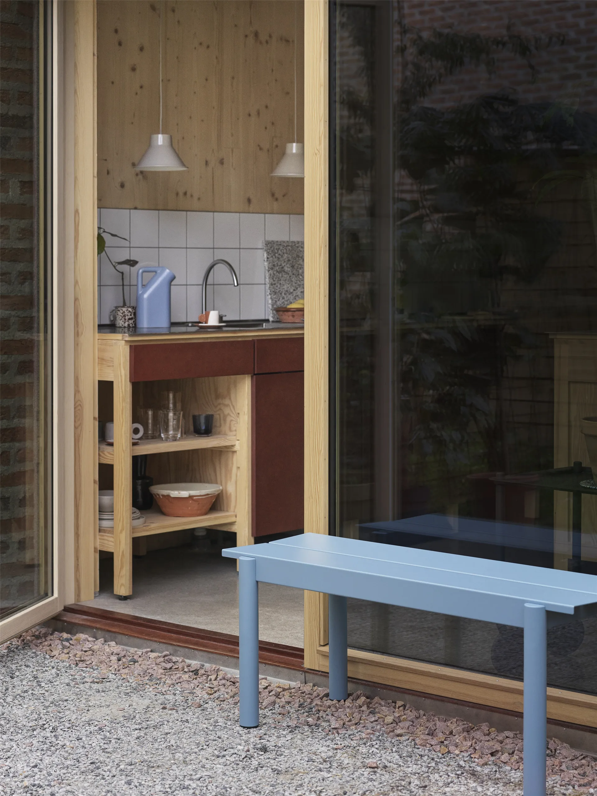 Linear steel bench bænk 110x34 cm, Pale blue Muuto