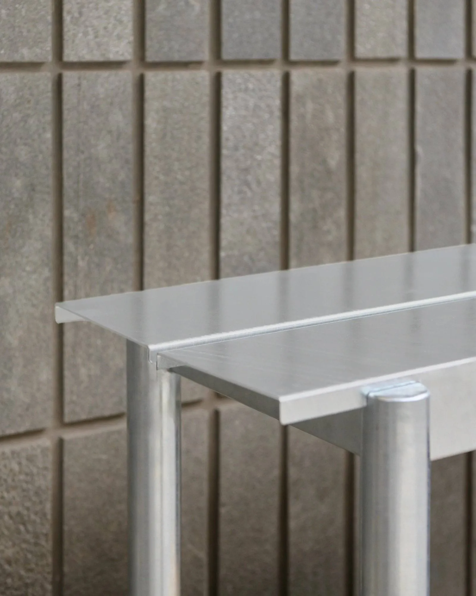 Linear steel bench bænk 170x34 cm, Warm galvanized steel Muuto