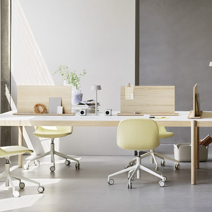 Linear System skærm, Oak 125 cm Muuto