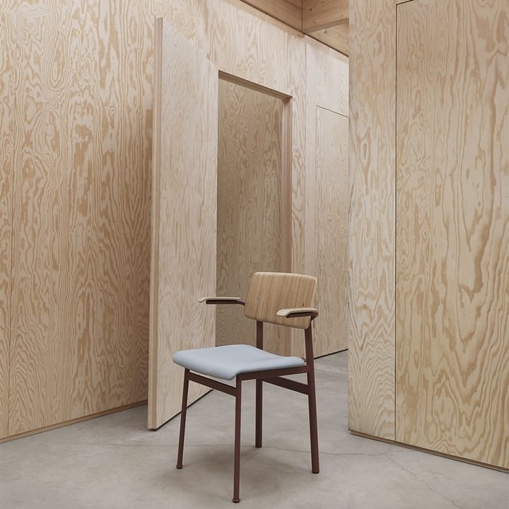Loft lænestol med armlæn, Oak/Black Muuto