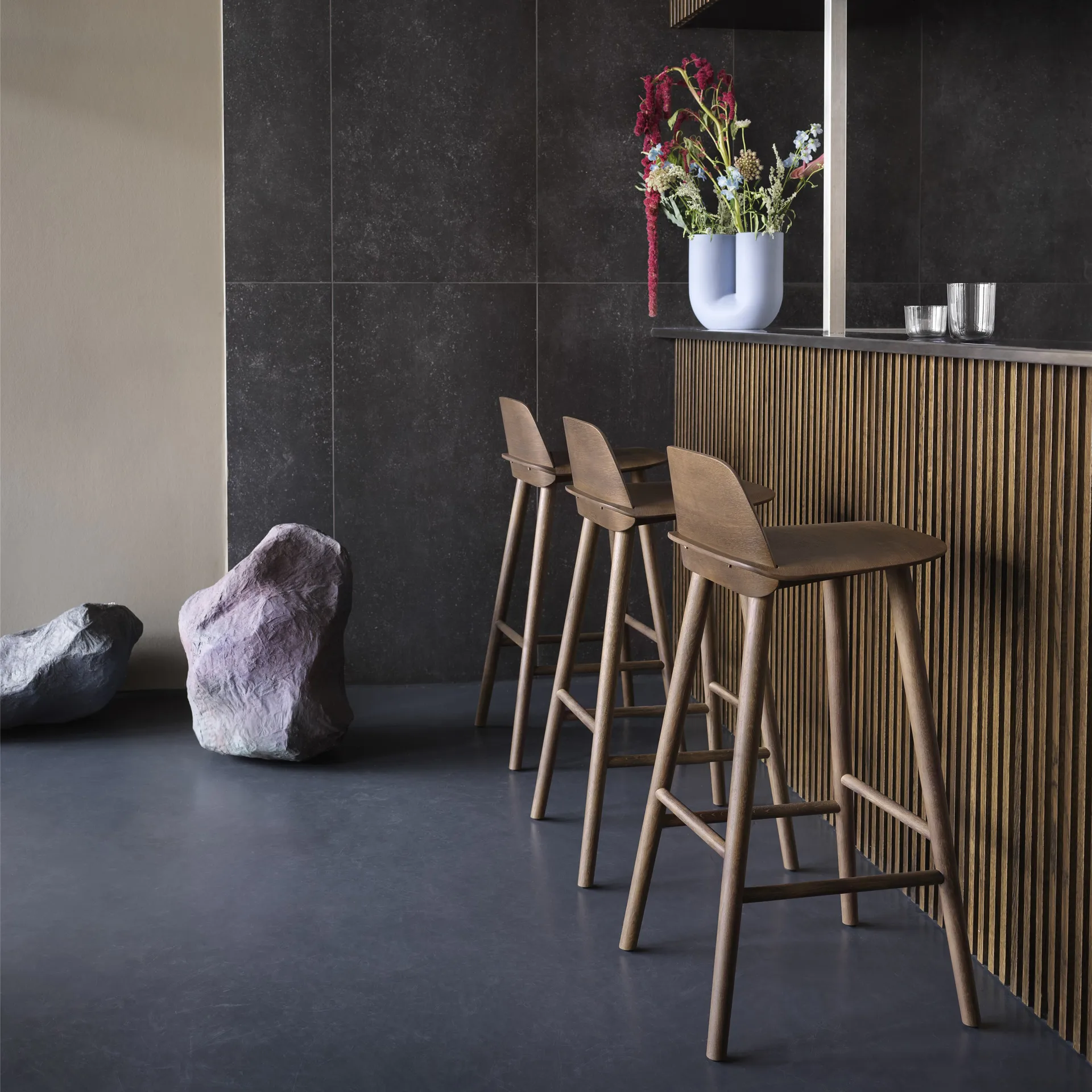 Nerd barstol 65 cm, Stained dark brown Muuto