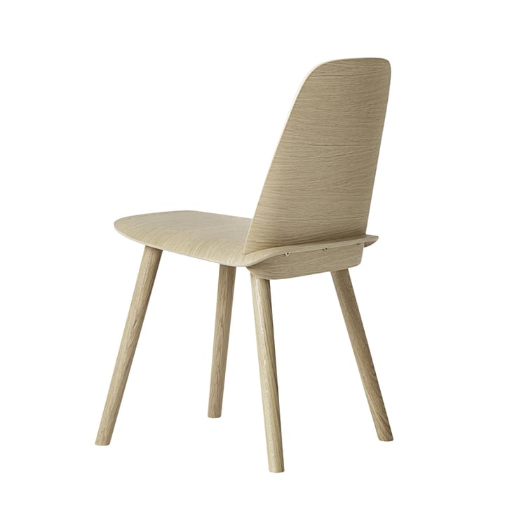 Nerd spisestol, egetræ Muuto