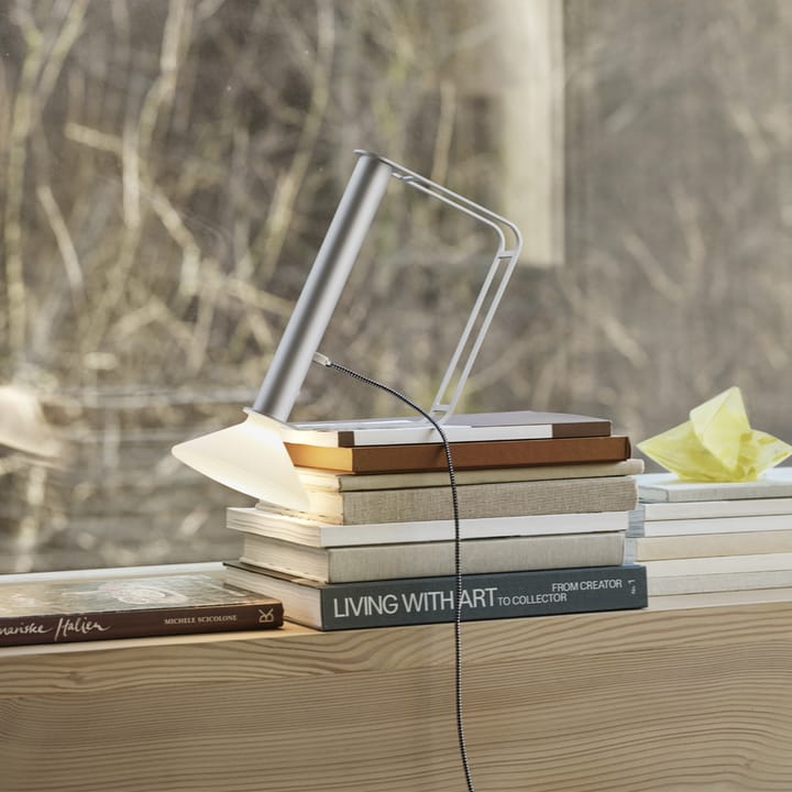 Piton Portable bordlampe, aluminium Muuto